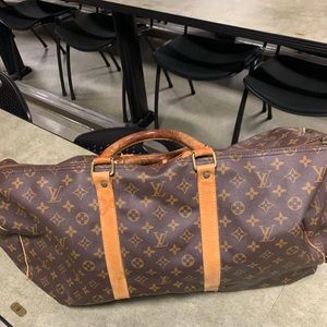 Louis Vuitton Duffle bag